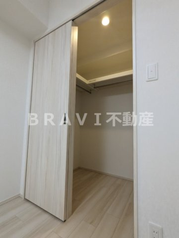 Vinoプレジオ本町　BRAVI不動産の収納