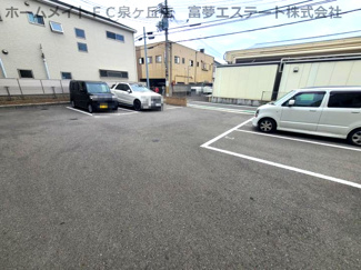 【駐車場】