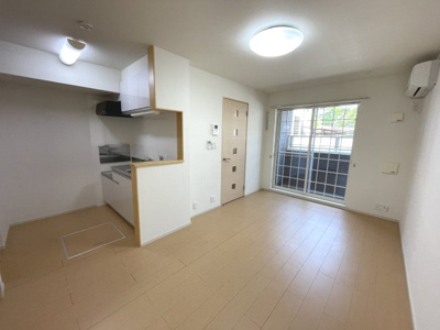 【居間・リビング】 | マリンフォード | ゆったり過ごせるリビングです