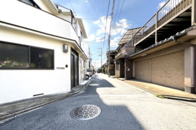 【前面道路含む現地写真】 | 伏見区深草十九軒町　中古テラスハウス