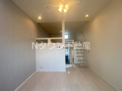 【居間・リビング】 | stage黒門町 | ゆったり過ごせる居間です