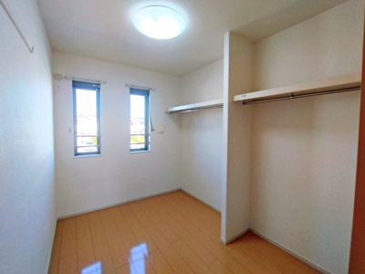 【トイレ】 | シャン・ロジュマン | ※同物件、別のお部屋の写真です。