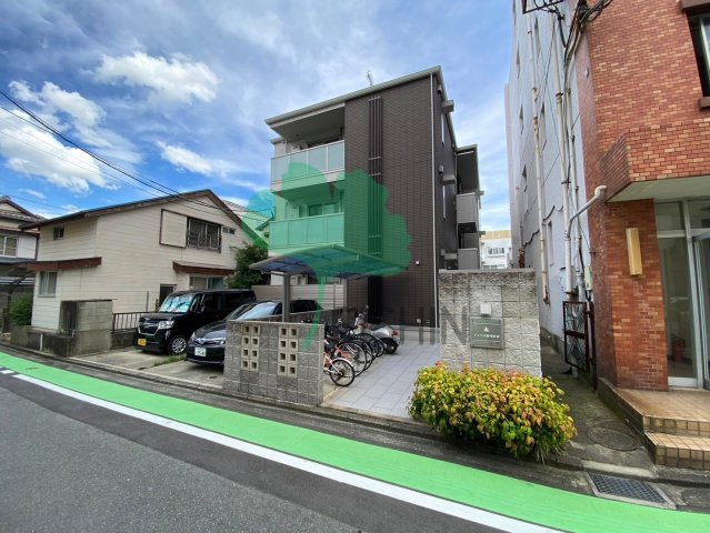 フェリオ箱崎駅前