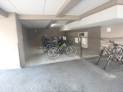 【その他共用部分】 | 友伸ハウス | 駐輪場