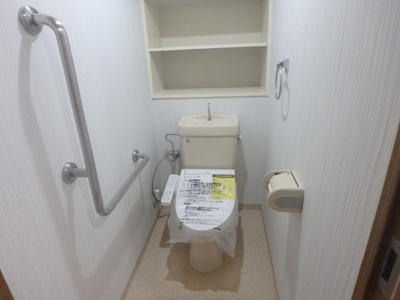 【トイレ】 | 友伸ハウス | 落ち着いた色調のトイレです