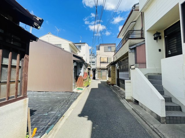 壬生檜町　条件無土地の前面道路含む現地写真