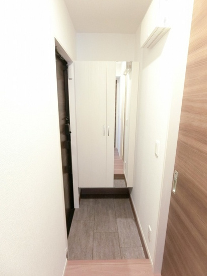 【玄関】プレミア尾長西　A棟 