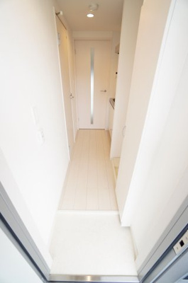 【玄関】 | リブリ・ルームス弁天3-Ⅳ | ※同物件・反転タイプの写真です。