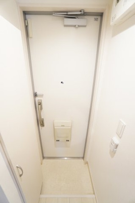 【玄関】 | リブリ・ルームス弁天3-Ⅳ | ※同物件・反転タイプの写真です。