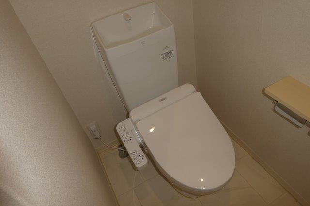 ピゴラーレⅡのトイレ|ウォシュレット