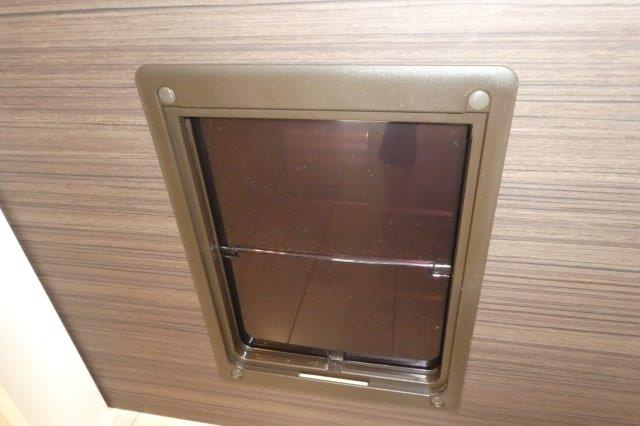 ピゴラーレⅡの設備|ペット用くぐり戸