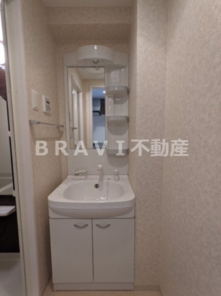 Luxe森之宮 BRAVI不動産の独立洗面台|【Luxe森之宮】独立洗面台