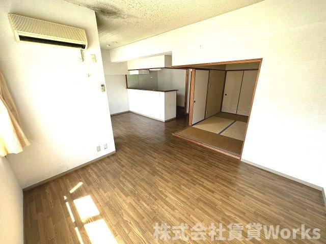 サンライズ松原の居間・リビング|ゆったりとしたリビングです