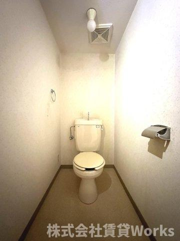 サンライズ松原のトイレ|コンパクトで使いやすいトイレです