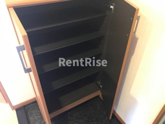 Ⅲ・アンジェラスの庭|下駄箱