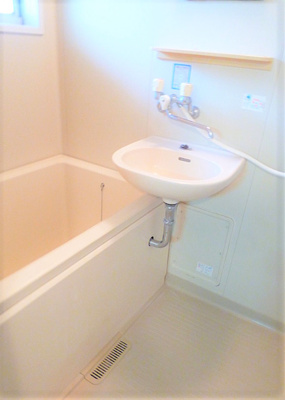 【浴室】 | ウッディーハイツ | きれいなお風呂です