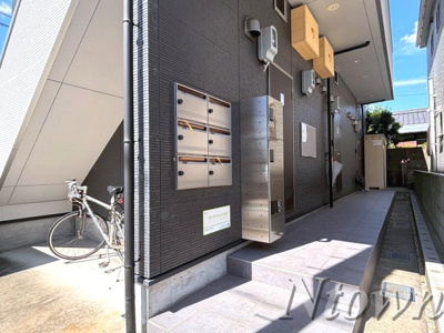 【エントランス】 | カーサフォルテ辻町 | 清潔なエントランスです