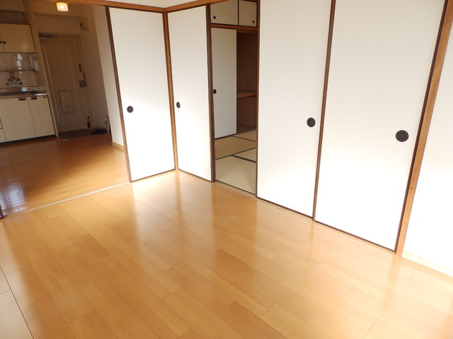 ルミエール大石の居間・リビング