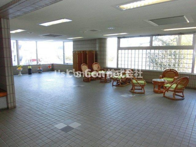 【エントランス】 | セントヒルズ仙台 | 共用スペースもあります。