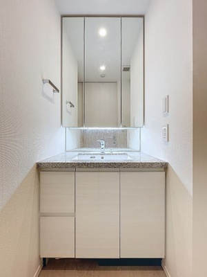 【独立洗面台】 | KACHIDOKI THE RIVER FRONT | 月額管理料無料！賃貸管理はアブレイズパートナーズにお任せを！