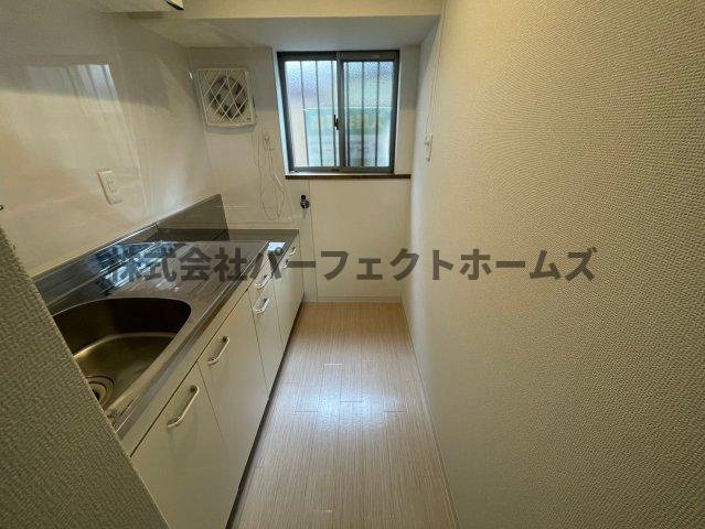 本町テラス　賃貸の内装|明るい室内です