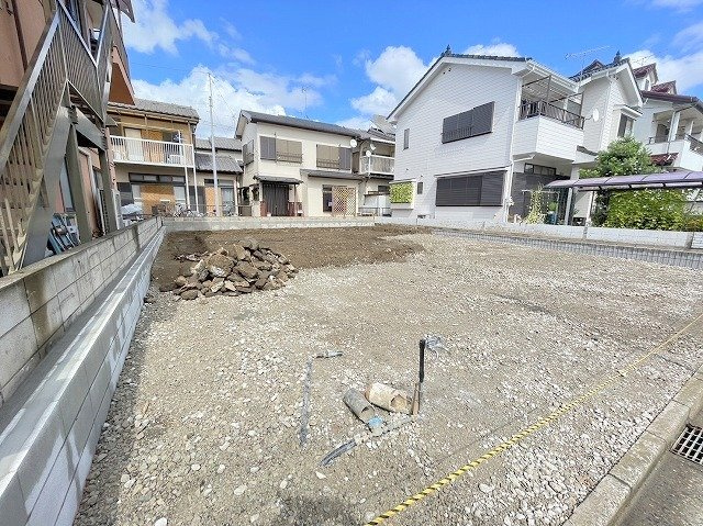 三郷市早稲田8丁目　新築戸建　全1棟の外観|現地の写真になります。