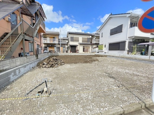 三郷市早稲田8丁目　新築戸建　全1棟の外観|現地の写真になります。