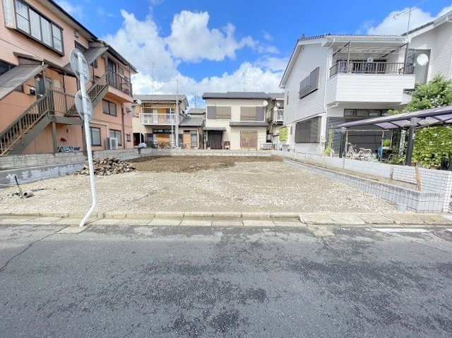 三郷市早稲田8丁目　新築戸建　全1棟の外観|現地の写真になります。