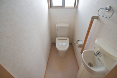 【トイレ】 | 枕崎市白沢西町　売戸建 | 2階トイレ