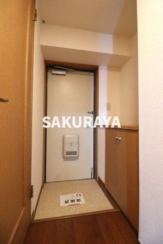 ラフェスタ足利大町の玄関|2023年撮影。現況と異なる場合がございます。