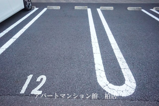 プリマヴェーラAの駐車場
