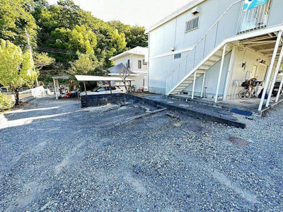 【駐車場】 | ピアジュネス | いつでも目の届く敷地内に駐車場があります♪お車をお持ちのファミリーさんにオススメです☆