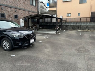【駐車場】 | Y・サイレントビレッジ久万ノ台　A棟　Ｂ棟