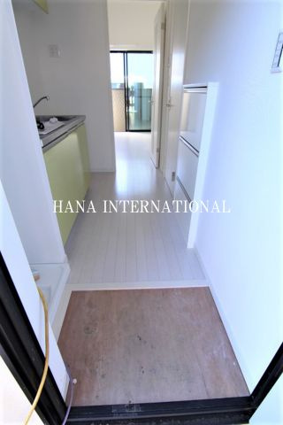バズ新浦安の玄関