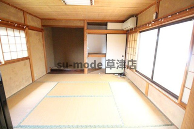 【和室】 | 大津市里3丁目戸建 | フローリングだけでなく、和室もあります