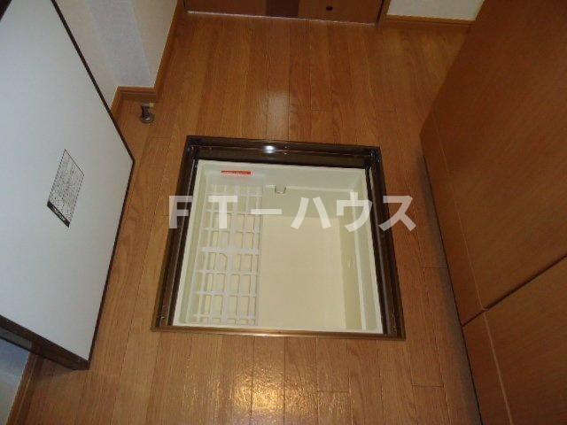 クレシアの収納|床下収納