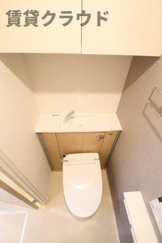 ミレーワ白金のトイレ|落ち着いた色調のトイレです