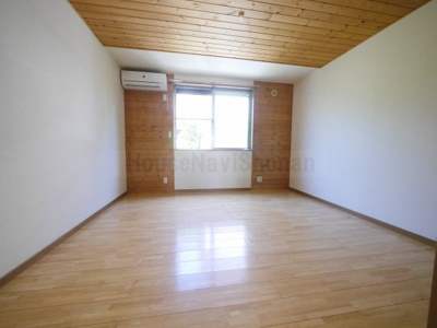 【寝室】 | South Breeze SHONAN | ※写真・反転タイプ