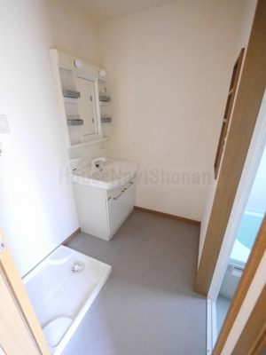 【洗面所】 | South Breeze SHONAN | ※写真・反転タイプ