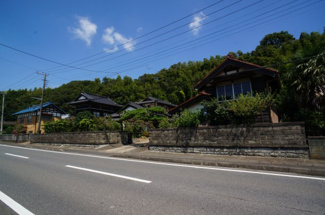【前面道路含む現地写真】