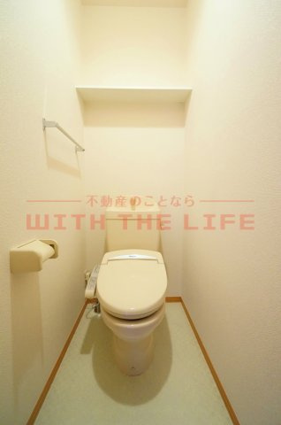 メルベーユ・ドミール【10，000円キャッシュバック対象物件】のトイレ|落ち着いた色調のトイレです