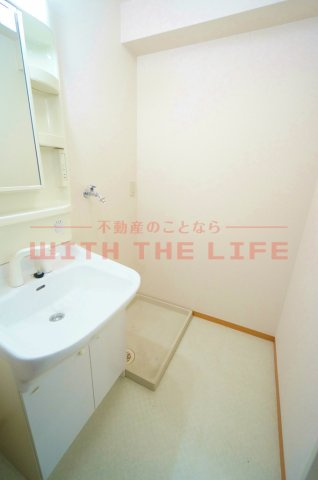 メルベーユ・ドミール【10，000円キャッシュバック対象物件】の洗面所|忙しい朝には欠かせない洗面所です