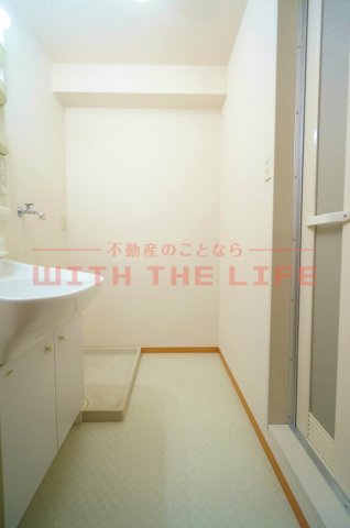 メルベーユ・ドミール【10，000円キャッシュバック対象物件】の洗面所|脱衣スペースもあります