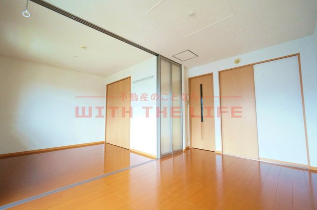 メルベーユ・ドミール【10，000円キャッシュバック対象物件】の居間・リビング|ゆったりとした居間です