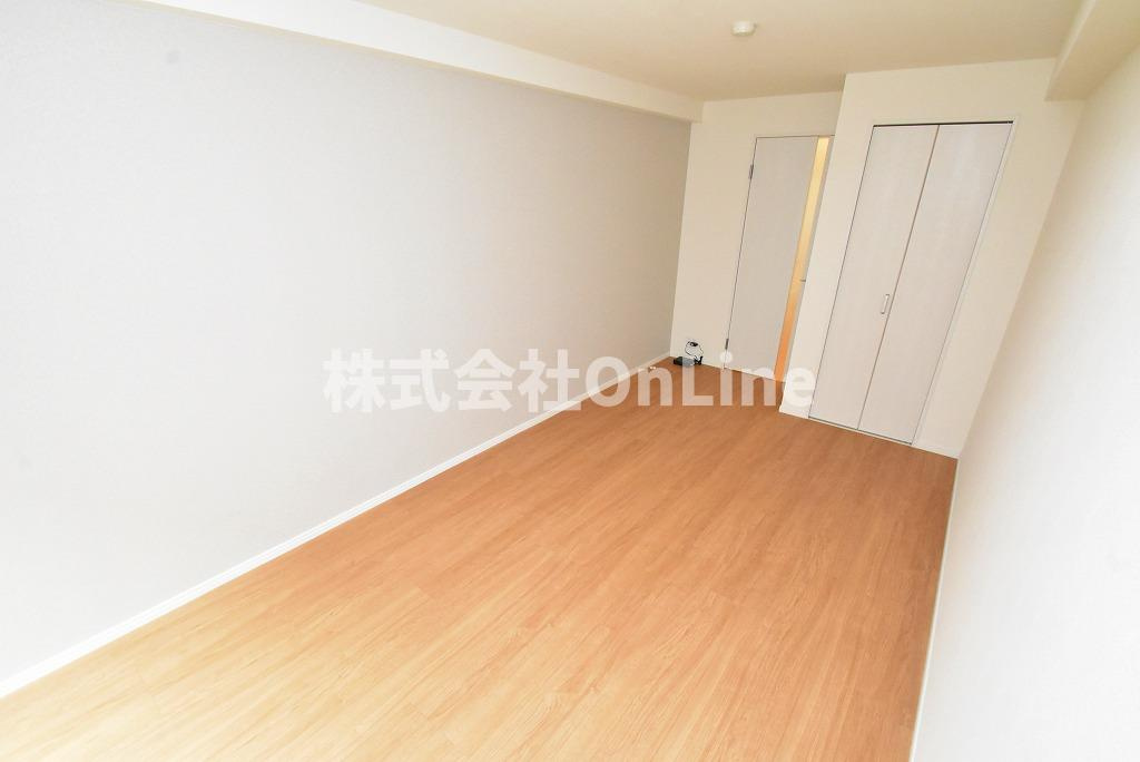 八尾市本町５丁目の賃貸マンションの居間・リビング