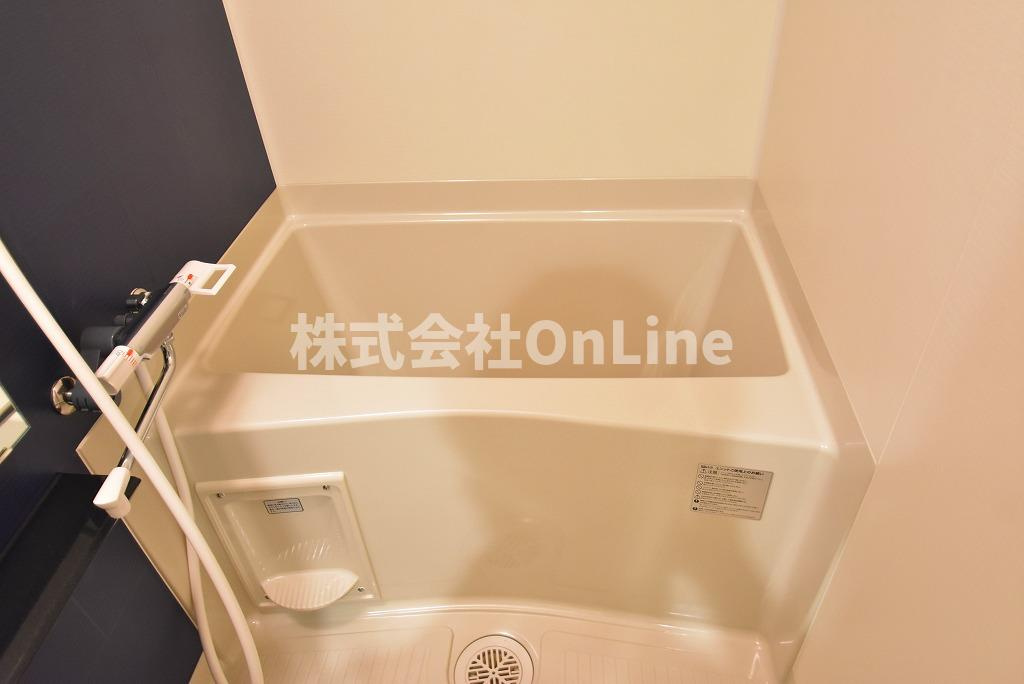 八尾市本町５丁目の賃貸マンションの浴室