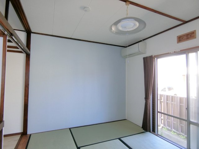 第2ビューハイツ松本の和室