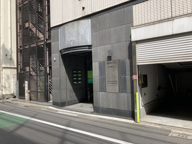 広小路ビルの駐車場