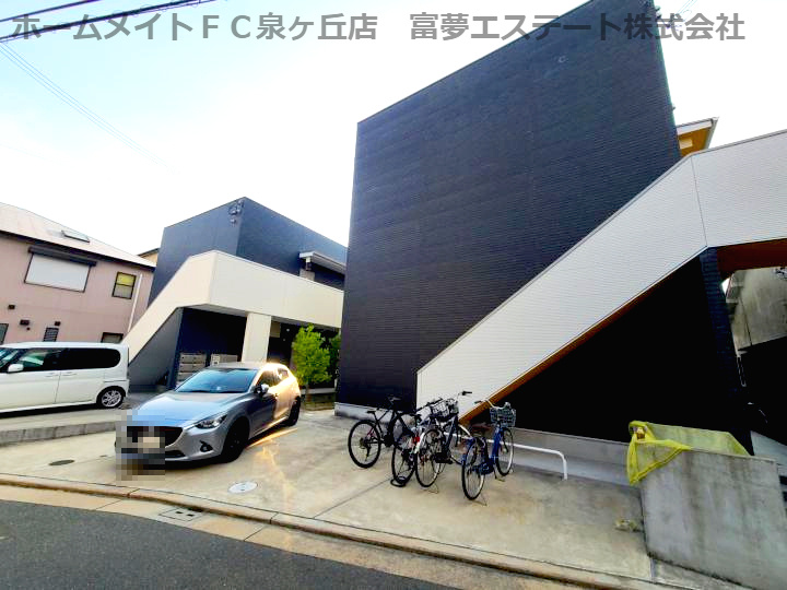 Cuore Ishizuクオーレイシヅの外観|右：クオーレイシヅ　左：ソア