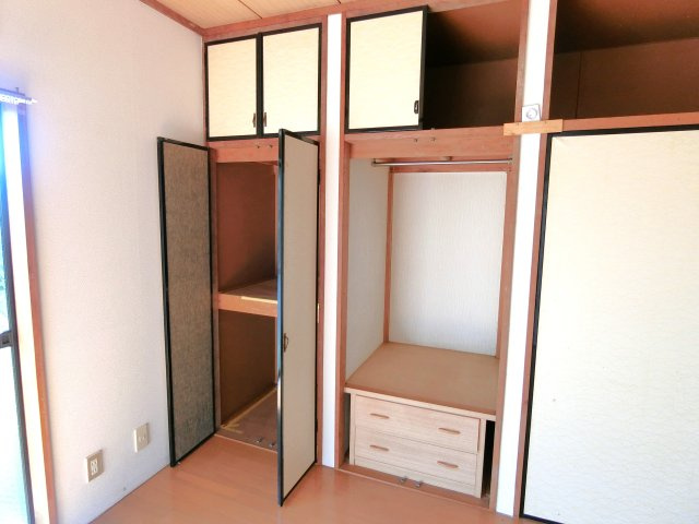 光ハイツの収納